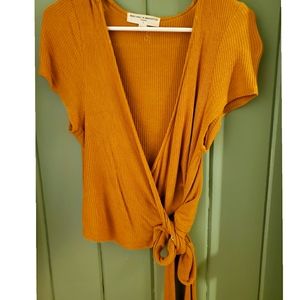 Project Social T Tie Crop Top